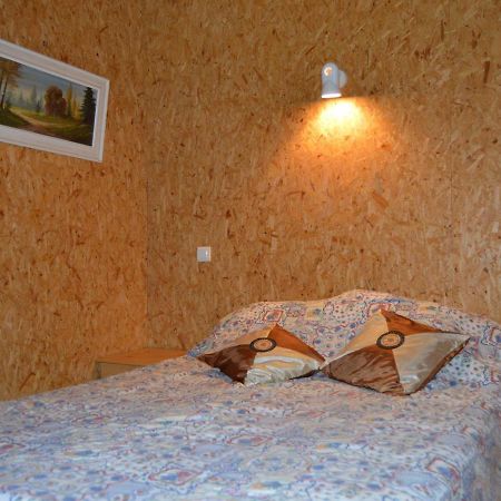 Chalet En Pleine Nature A Orsennes Avec Etang A Proximite, Ideal Pour 6 Personnes Et Animaux Admis - Fr-1-591-170 Exteriör bild